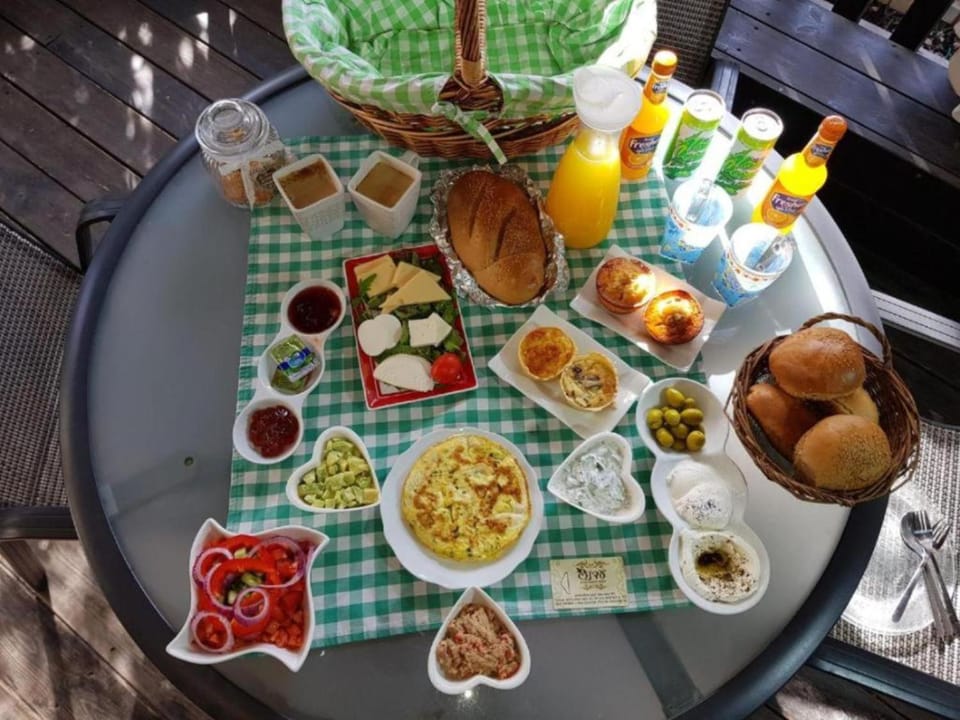 Breakfast