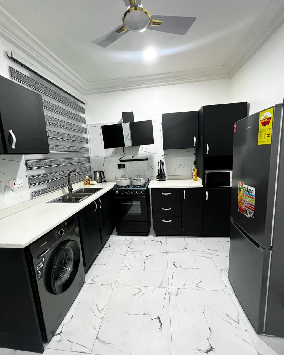 Kitchen or kitchenette, dishwasher, minibar, pet friendly, stove, washing machine
