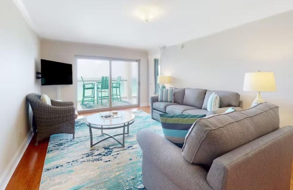 Regency Towers Unit 805W House in Pensacola Beach