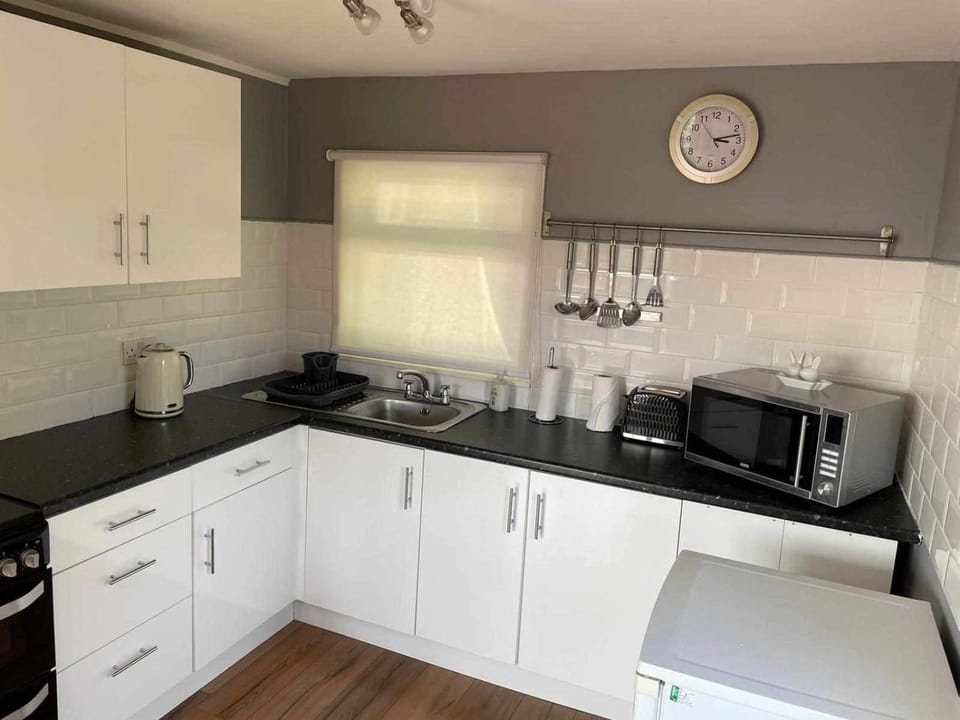 Coffee/tea facilities, Kitchen or kitchenette, minibar, pet friendly, toaster