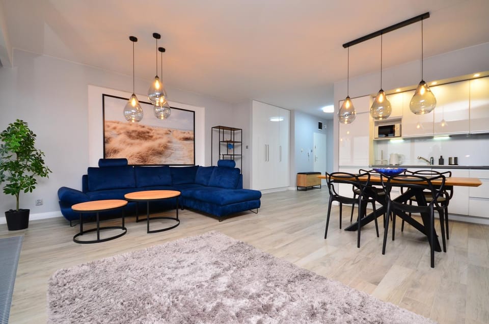 Kitchen or kitchenette, Living room, Seating area, Dining area, pet friendly