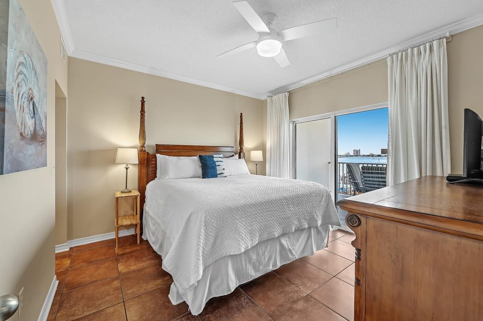 South Harbour Unit 2D House in Pensacola Beach