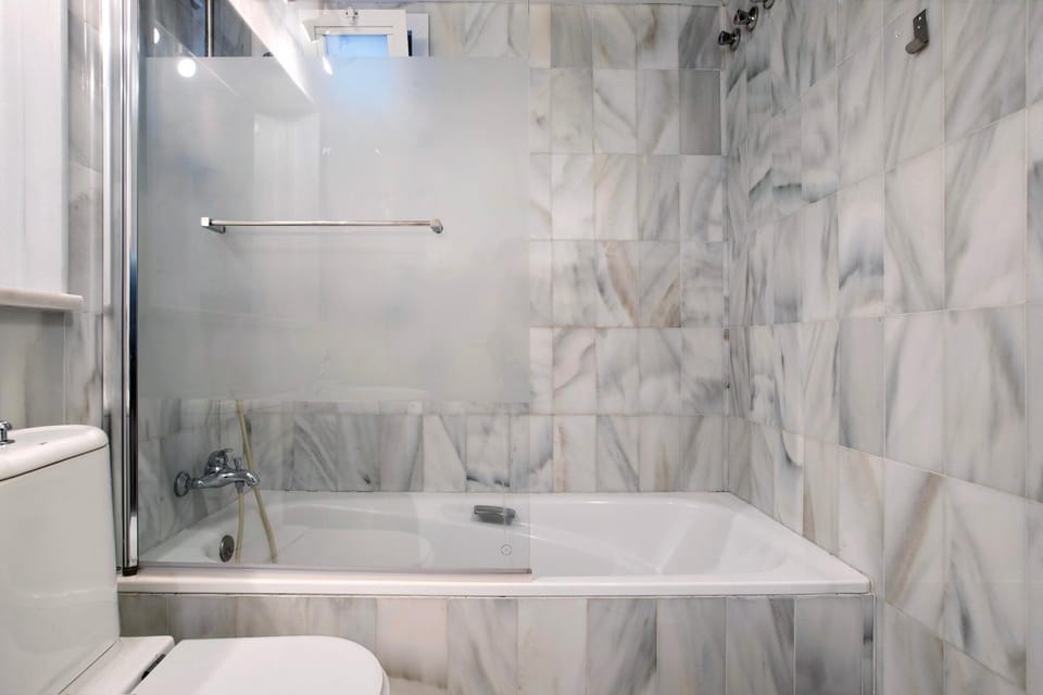 Bathroom, Living room