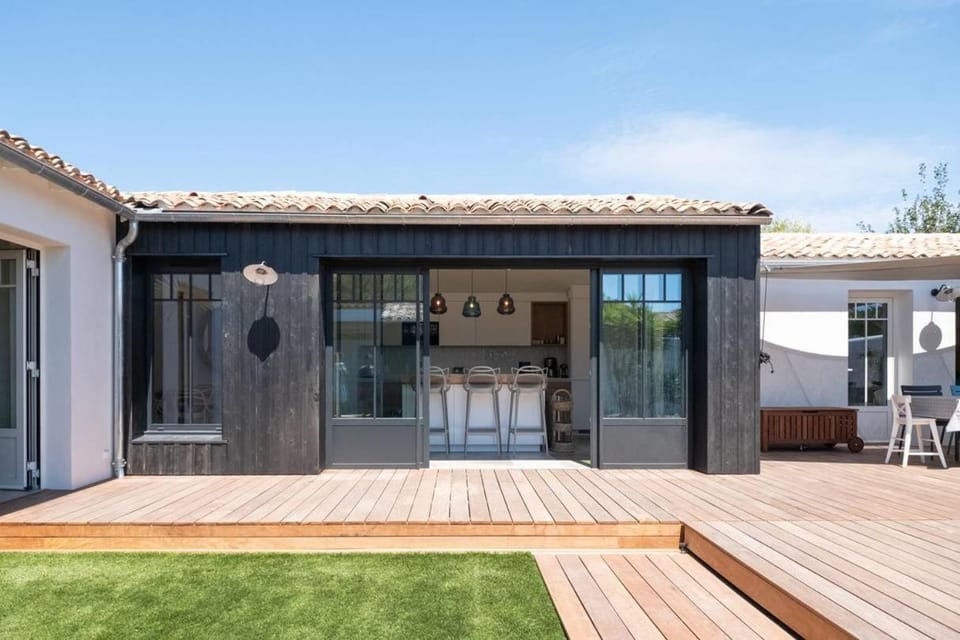 Maison familiale rénovée avec piscine quartier de la Cible Villa in Saint-Martin-de-Ré