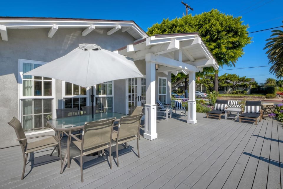 Walk To Beach & Village - 5 Bedrooms - 3 Units House in Carlsbad