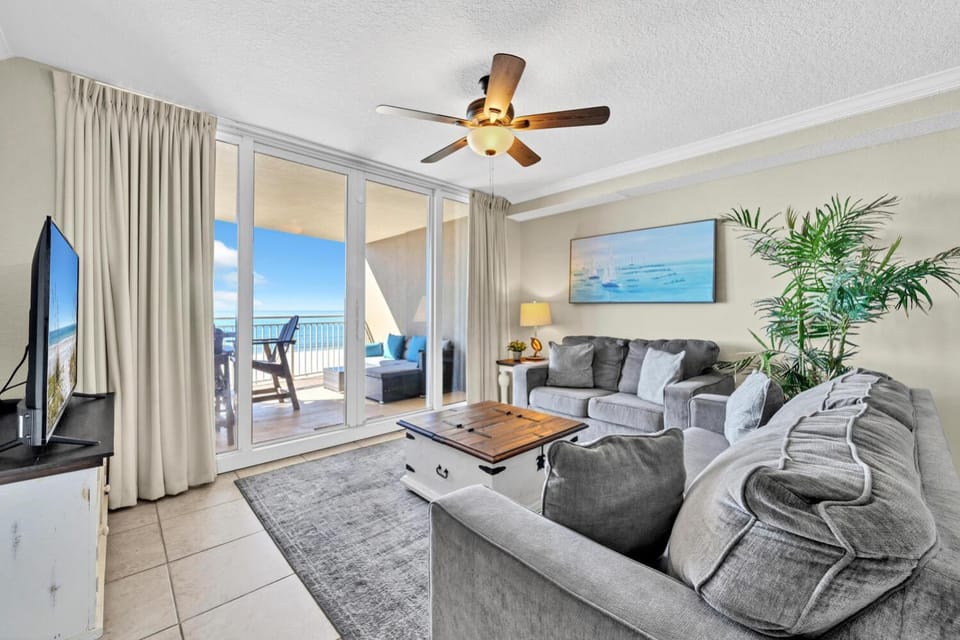 Emerald Beach 225 by Emerald Coast Retreats Apartment in Panama City Beach