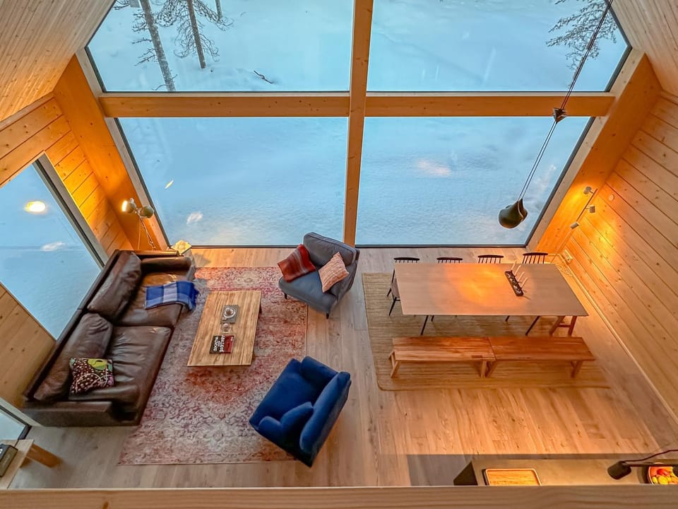 Communal lounge/ TV room, Living room, Seating area, Dining area