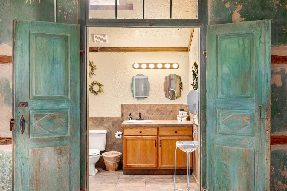 #5 The Dog Run Suite House in New Braunfels