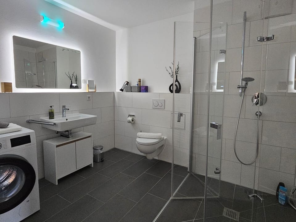 Shower, Toilet, Bathroom