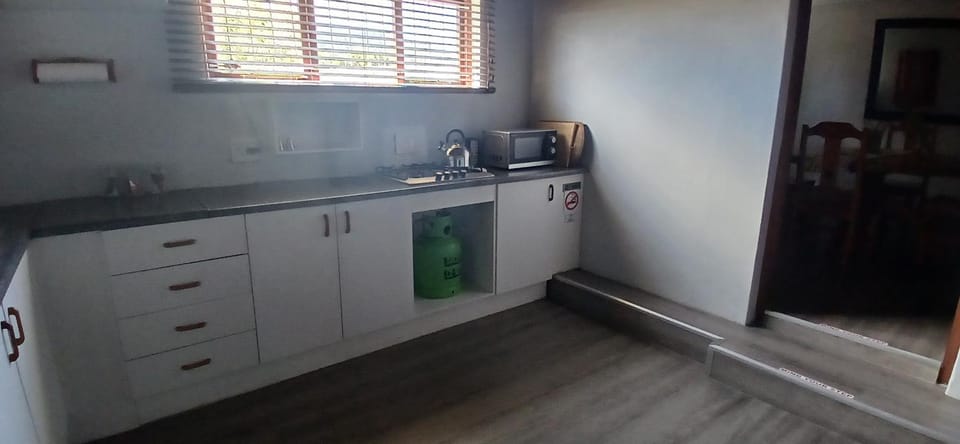 Vergezicht Ground Unit Apartment in Western Cape