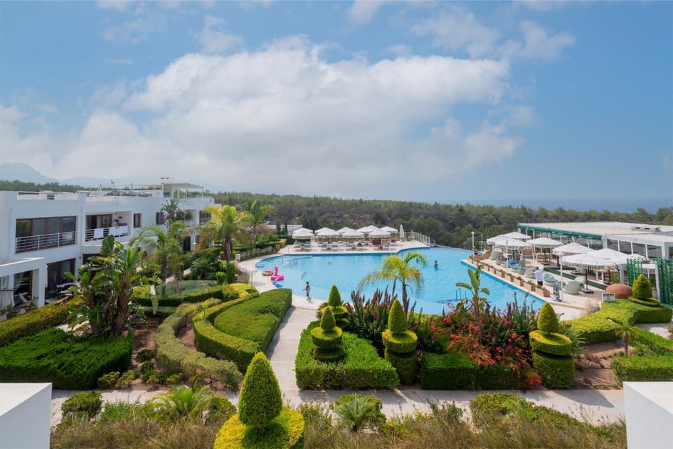 Natural landscape, Pool view, Swimming pool