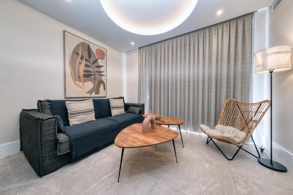 Communal lounge/ TV room, Living room