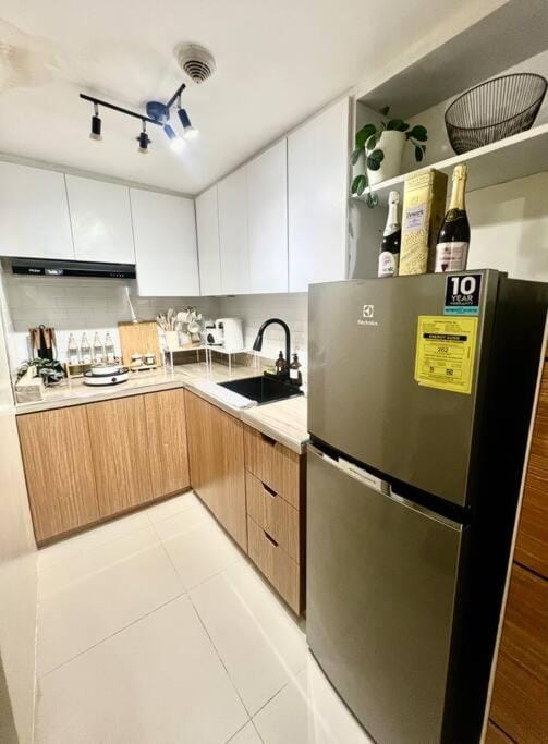 PSV NAIA T3 - SUMMER 2026 PROMO Php 1,999 - 1 BR Interior Designed Unit Apartment in Pasay