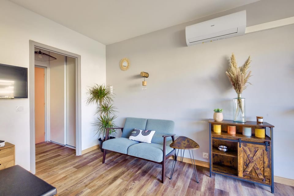 Magnifique studio avec terrasse au cœur de Cannes Apartment in Cannes