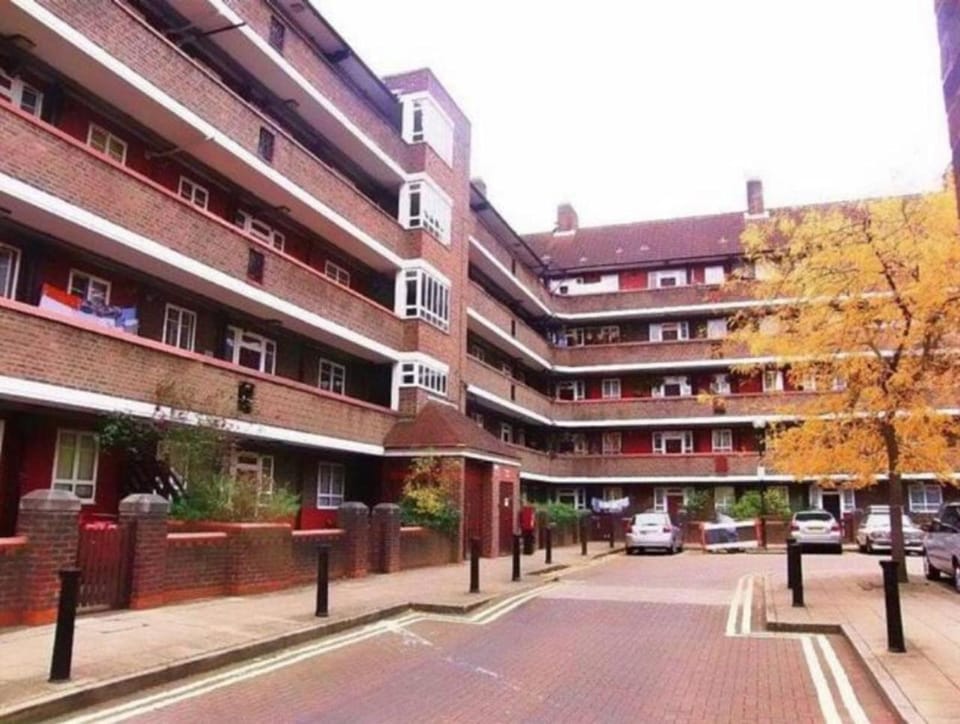 Property building, Neighbourhood, Street view, Location