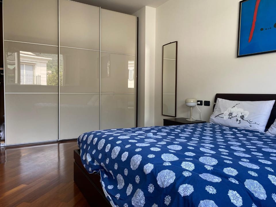 Bed, Photo of the whole room, Bedroom, wardrobe