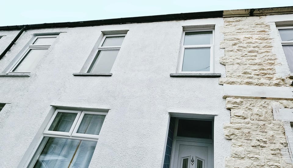 Property building, Day