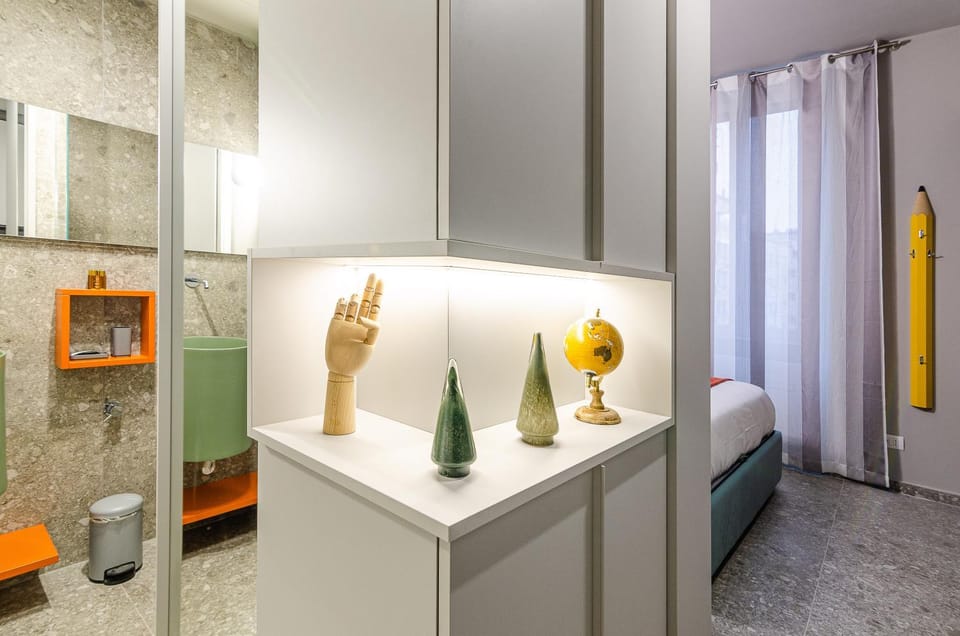 Decorative detail, Bedroom