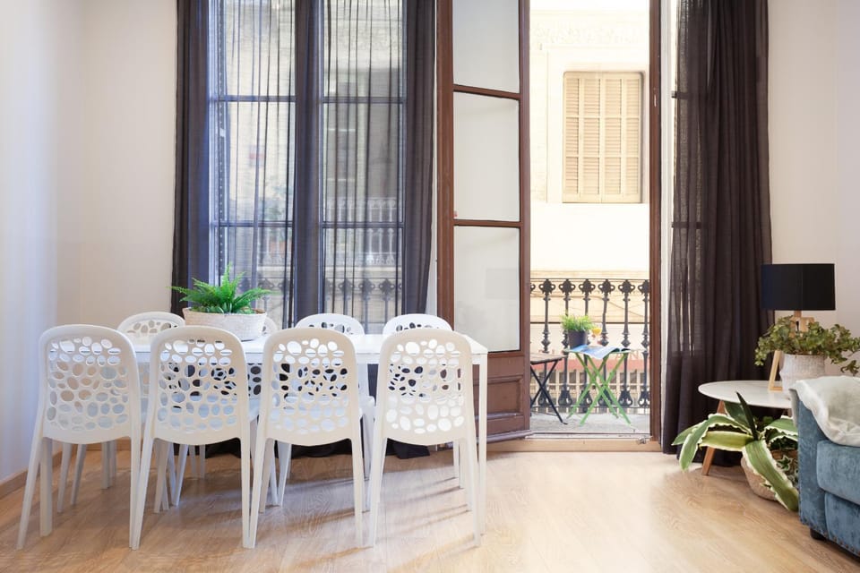 View (from property/room), Living room, Dining area, Street view