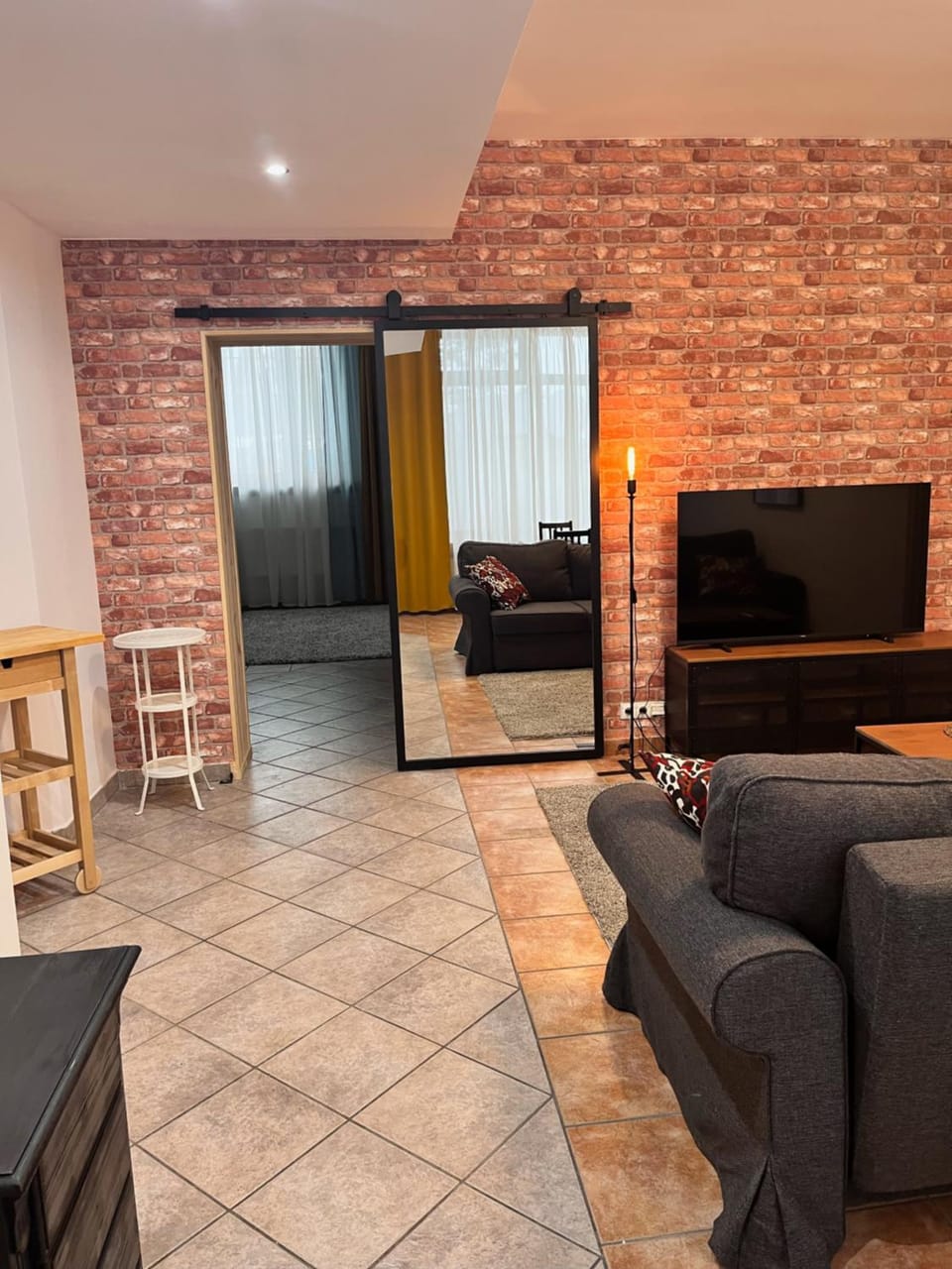 Communal lounge/ TV room, TV and multimedia, Living room, Evening entertainment