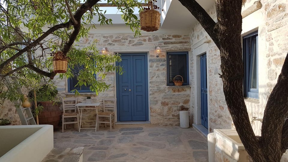 Patio, Inner courtyard view