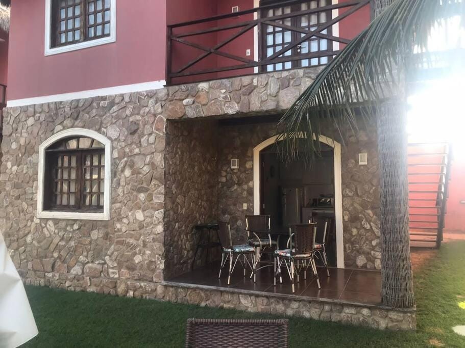 Patio, Day, Balcony/Terrace, Dining area