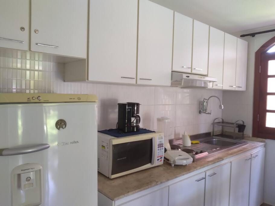 Coffee/tea facilities, Kitchen or kitchenette, minibar, stove