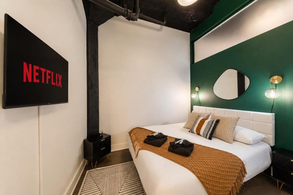 Cozy 3BR City Living in South Loop Near McCormick Place, Soldier Field & Lakefront Apartment in South Loop