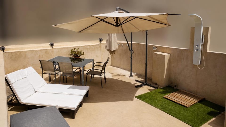 Modern Duplex - Rooftop Terrace - 5 min to the Beach! House in Malaga