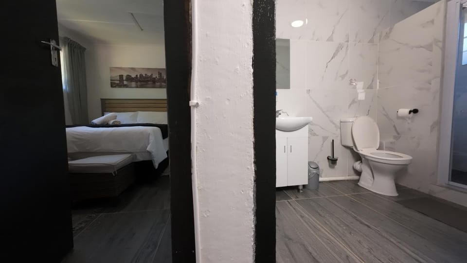Bathroom, Bedroom