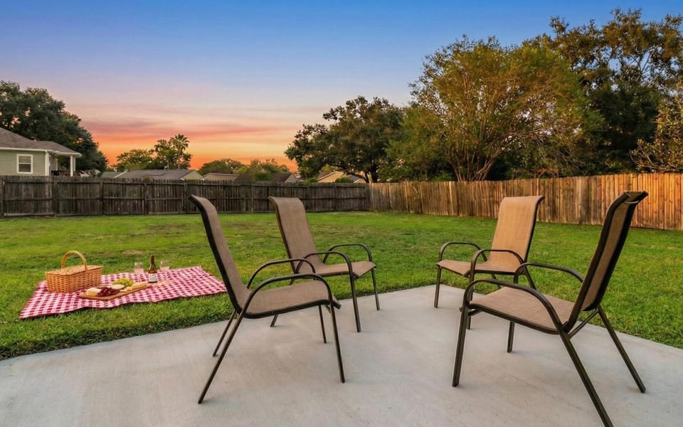 Seating area, Garden view