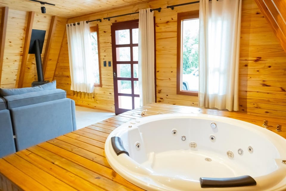 Hot Tub, Bath