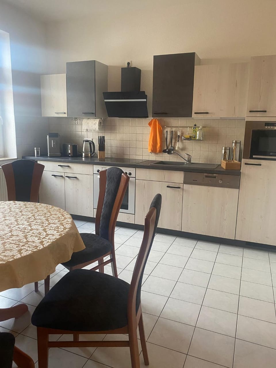 Kitchen or kitchenette, Communal kitchen, kitchen