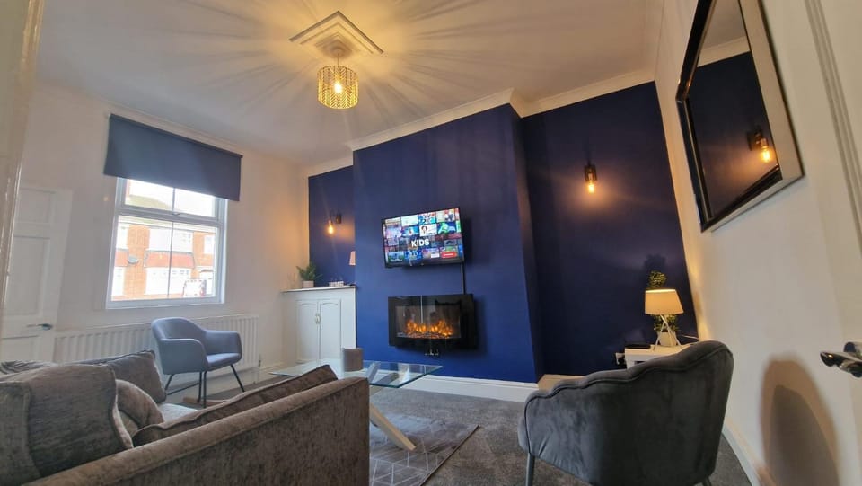 Cosy home perfect for families and contractors with free parking House in Darlington