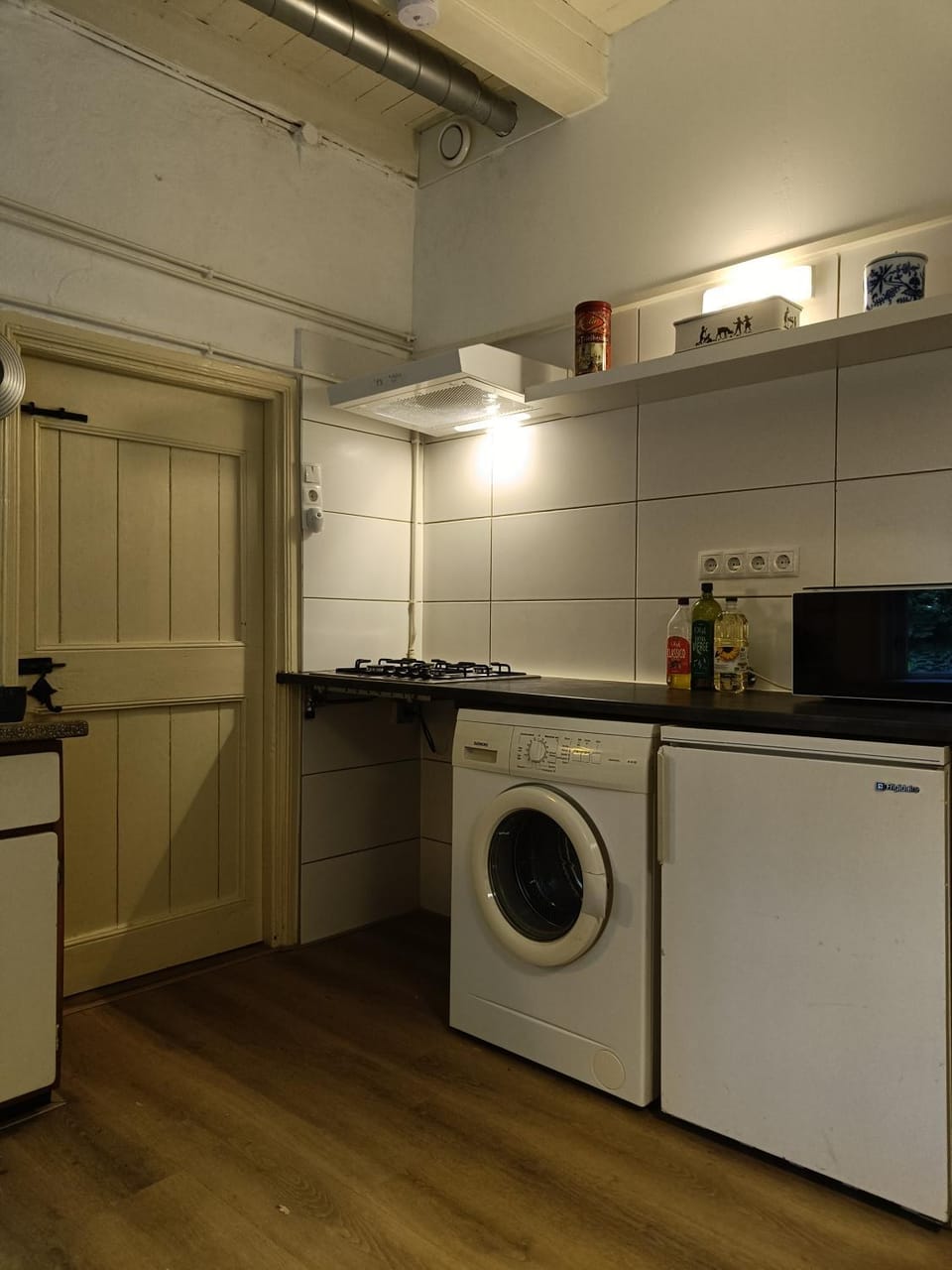microwave, stove, washing machine