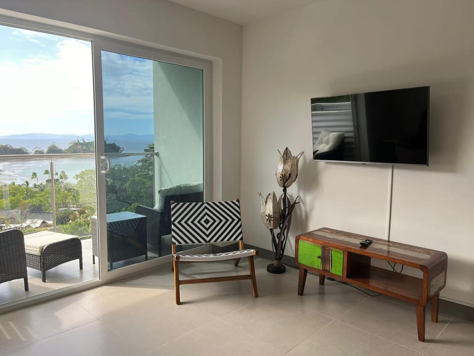 Living room, Area and facilities