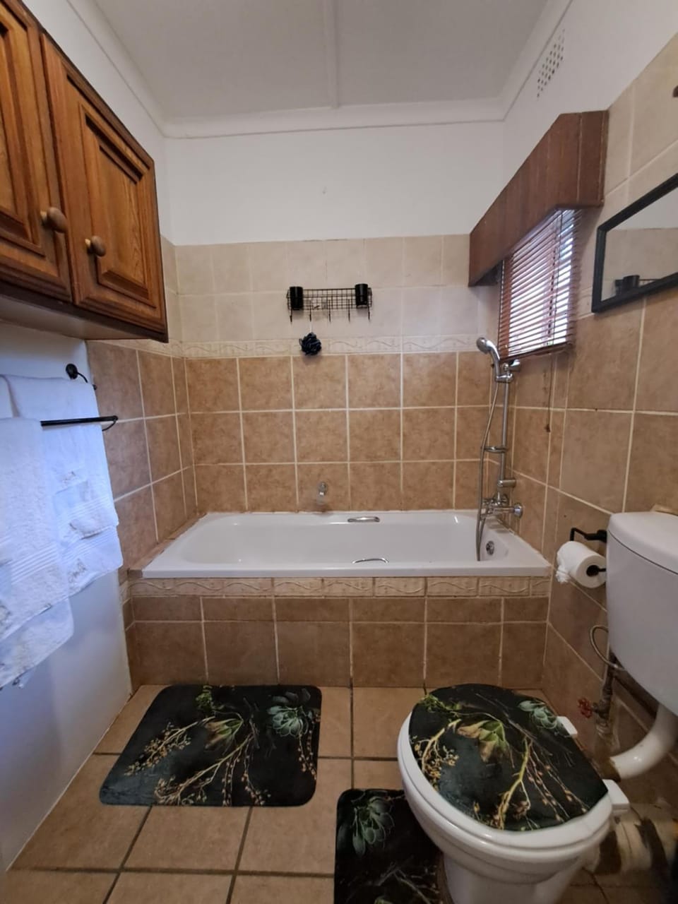 Toilet, Bathroom, Bath, towels