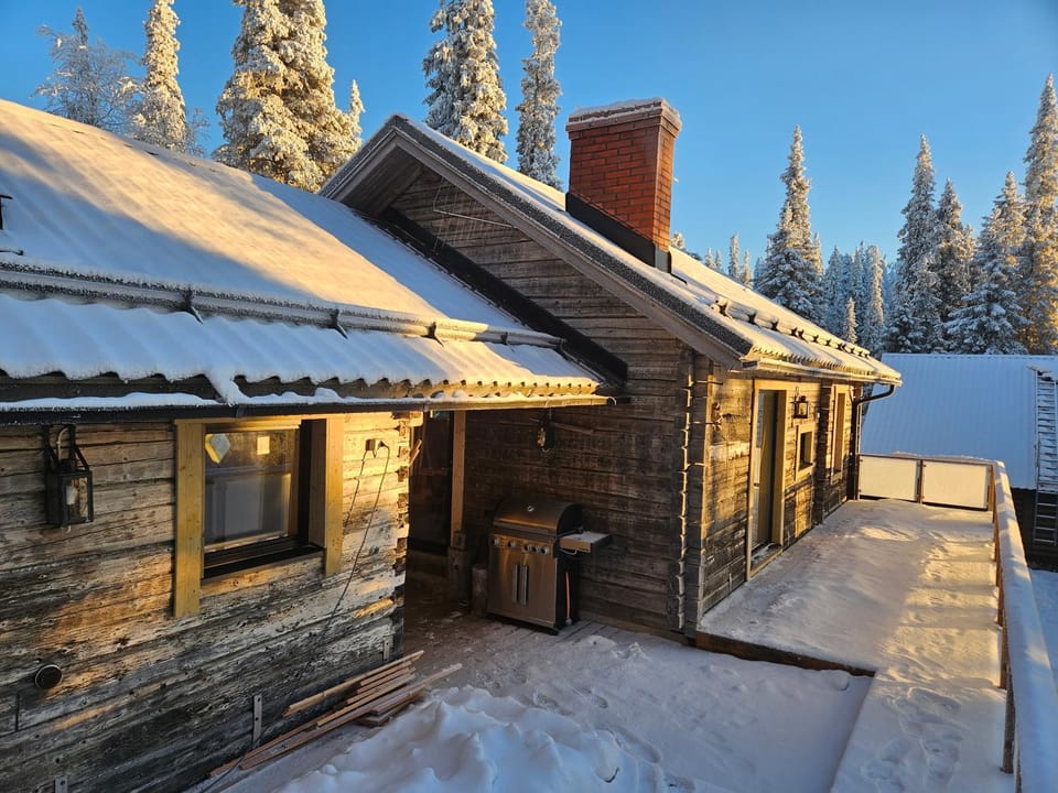 Property building, Day, Winter