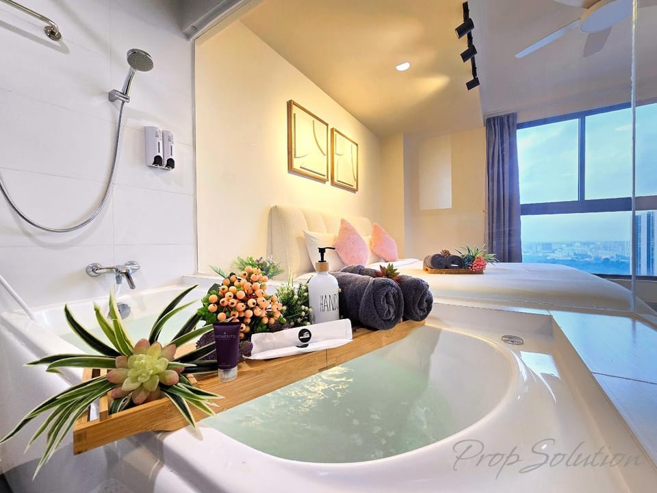 Bathroom, Bath, towels