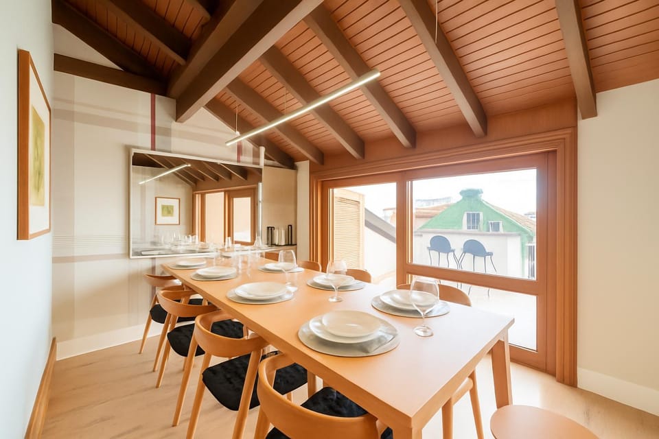 Living room, Seating area, Dining area