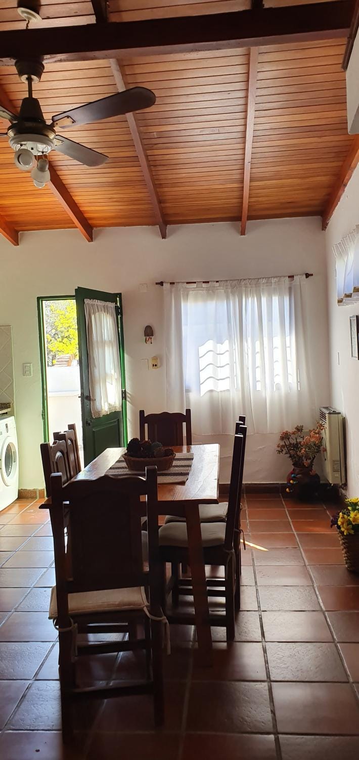 Living room, Seating area, Dining area, fireplace