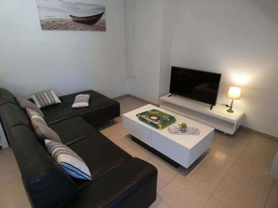 Appartement moderne 6 pers, terrasse et parking à Notre-Dame-de-Monts - FR-1-540-277 Apartment in Notre-Dame-de-Monts
