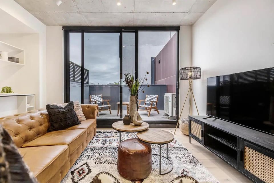 Bohemian Oasis Heart Of Prahran Near Greville St Apartment in Melbourne