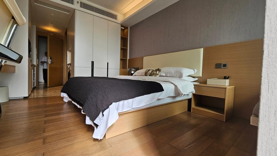 Rho Hotel柔居Shenzhen World Exhibition and Convention Center Qianhai Snow World Apartment hotel in Shenzhen