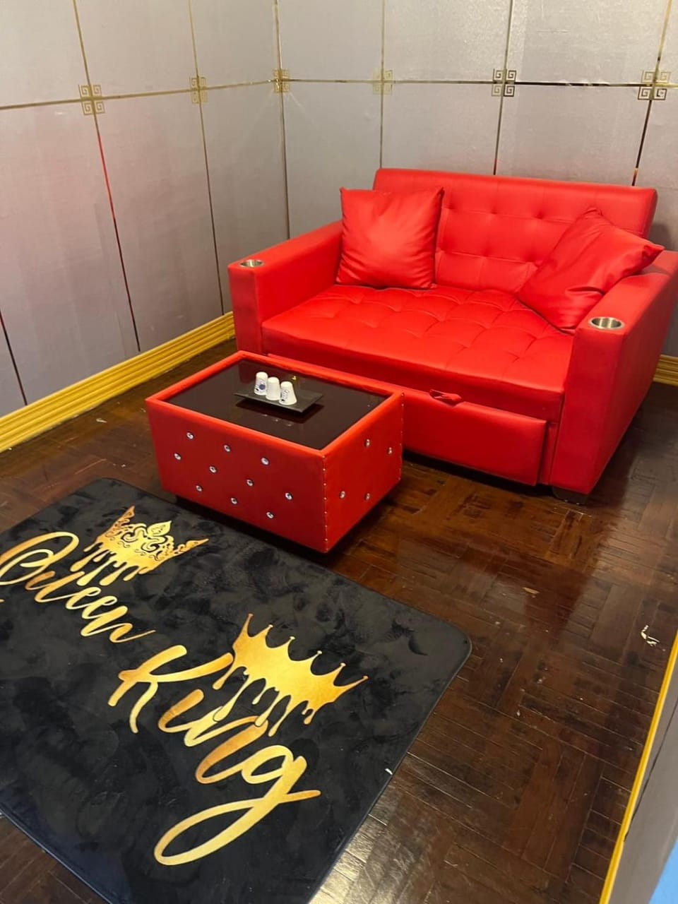 W District Guesthouse Bed and Breakfast in Bangkok