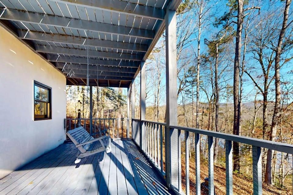 Lake Emory Gem House in Tennessee