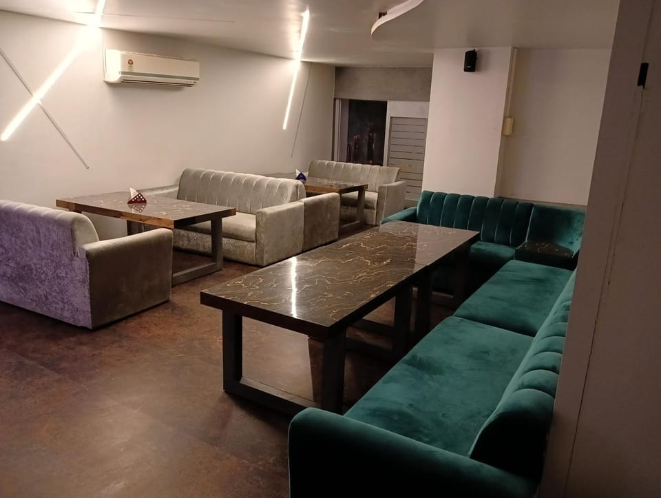 Lounge or bar
