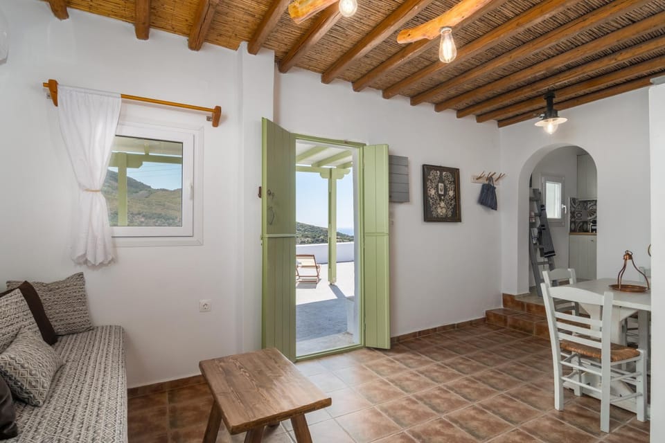 xylokeratia home milos House in Milos