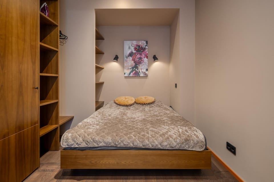 Bed, Photo of the whole room, Bedroom, wardrobe