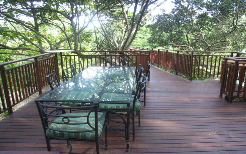 Patio, Dining area